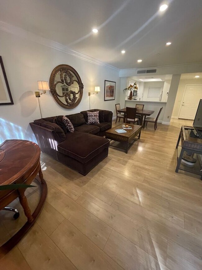 Foto del edificio - Meridian 2 Bd / 2 Ba with Laminate Flooring in Living Room & Bedroom Areas