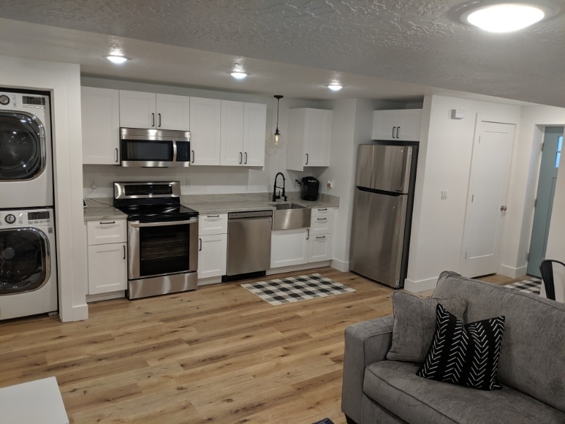 1061 W Ludington Ct, Bluffdale, UT 84065 House Rental in Bluffdale