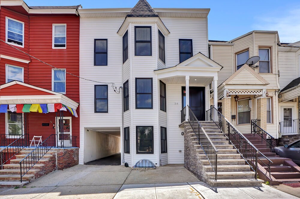 34 VAN REYPEN St Unit 2, Journal Square, NJ 07306 Apartments in