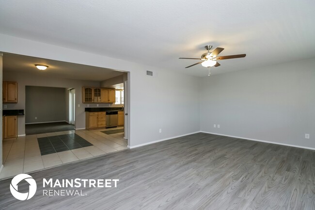 Foto del edificio - 11502 E Crescent Ave