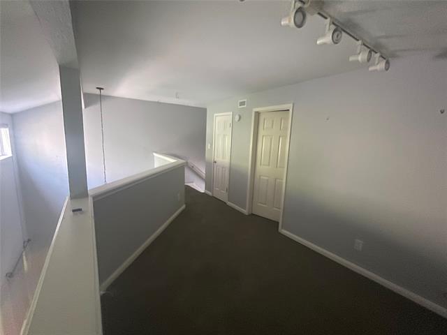Foto del edificio - 9601 Forest Ln
