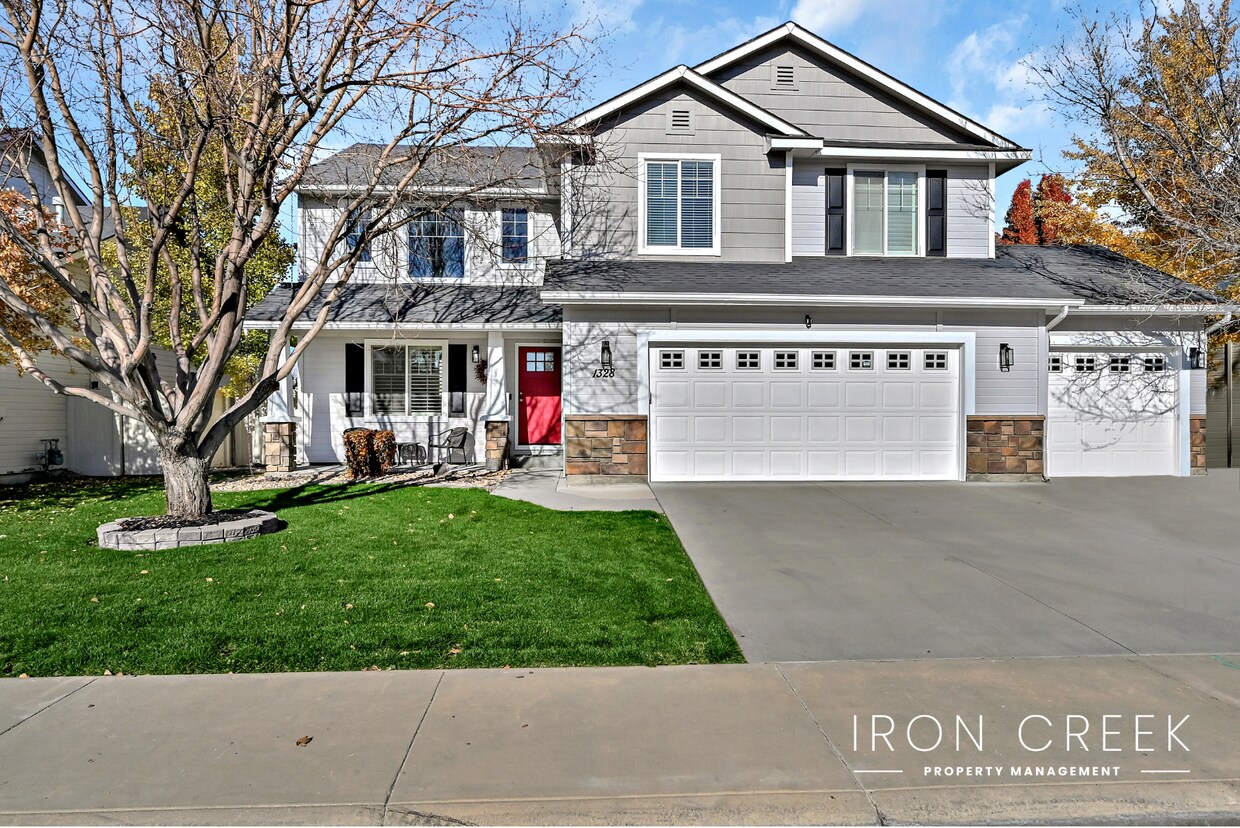 Immaculate Home with over 2,500 sq feet of... Apartment for Rent in