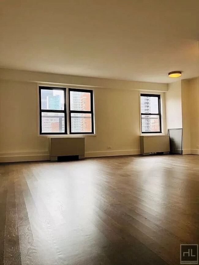 Foto del edificio - EAST 63 STREET