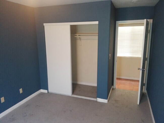 Building Photo - 9607 Croesus Ave