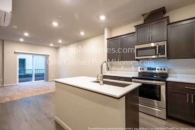 Building Photo - Bright and Relaxing 2-Bedroom in the Heart...