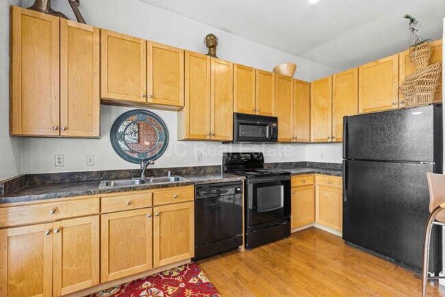 Foto del edificio - 7700 E 29th Ave