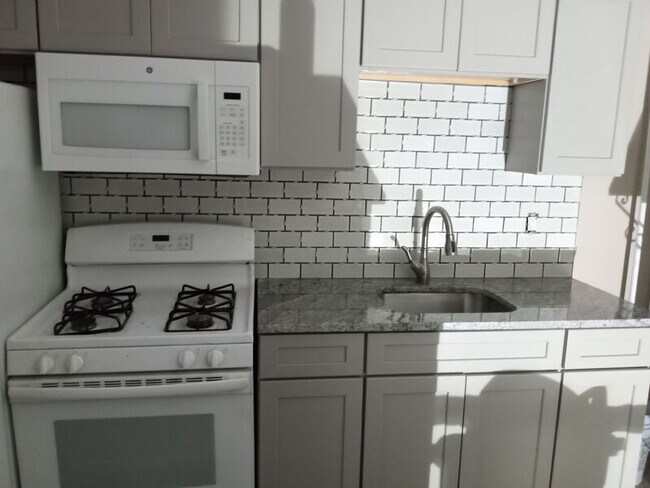Foto del edificio - 2222 S 15th St