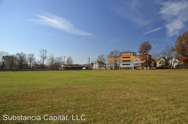 Building Photo - 161 Ella T Grasso Blvd
