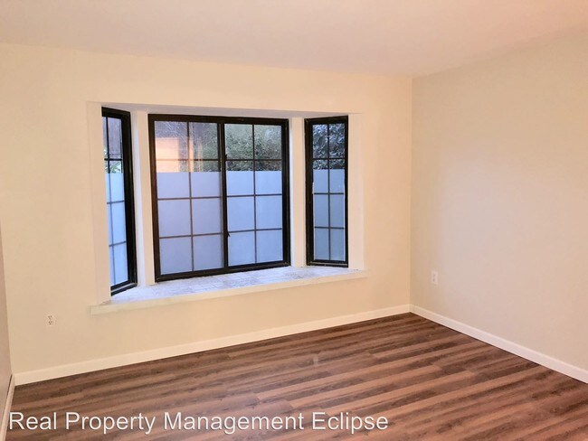 Foto del edificio - 12728 NE 144th St