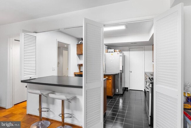 Building Photo - 110 Cross Keys Rd