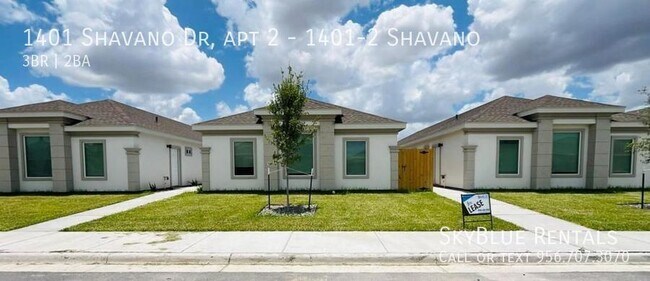 Building Photo - 1401 Shavano Dr