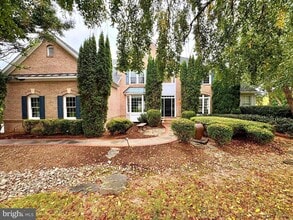 Building Photo - 1151 Fieldview Dr