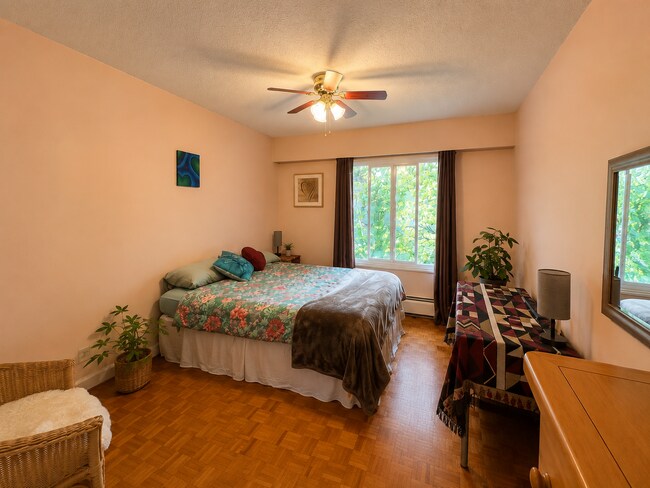 Photo du bâtiment - 2211 W 5th Ave