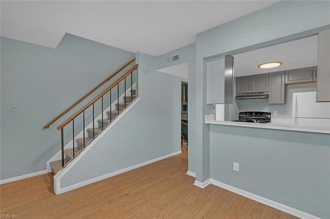 Foto del edificio - 7046 Bray Rd