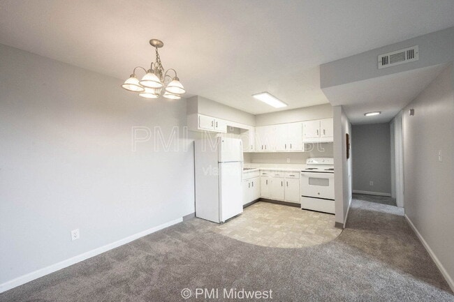 Building Photo - 326 Progress Rd