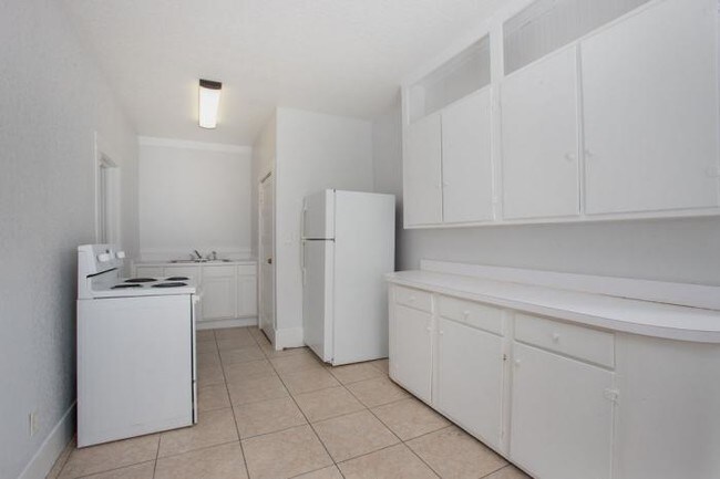 Foto del edificio - 1 bedroom in Deland FL 32720