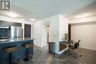 Building Photo - 215 Sherway Gardens Rd