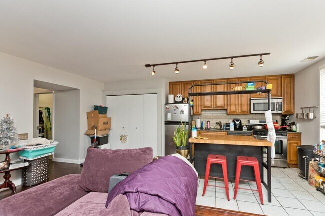 Building Photo - 1 bedroom in Chicago IL 60614