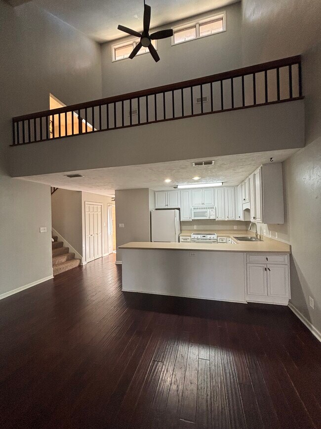 Foto del edificio - 3004 Ironwood Dr