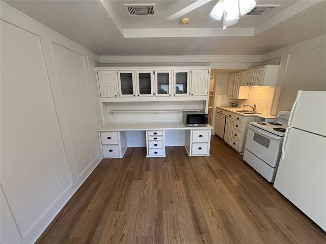 Foto del edificio - 900 N Austin St