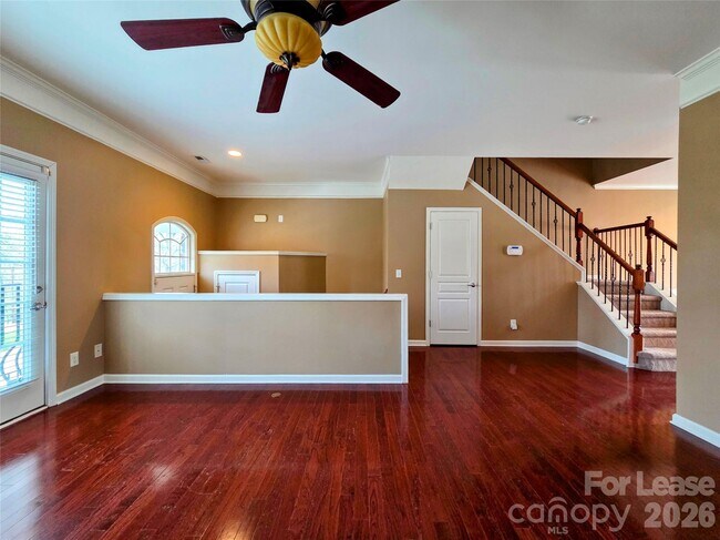 Building Photo - 1114 Drayton Ct