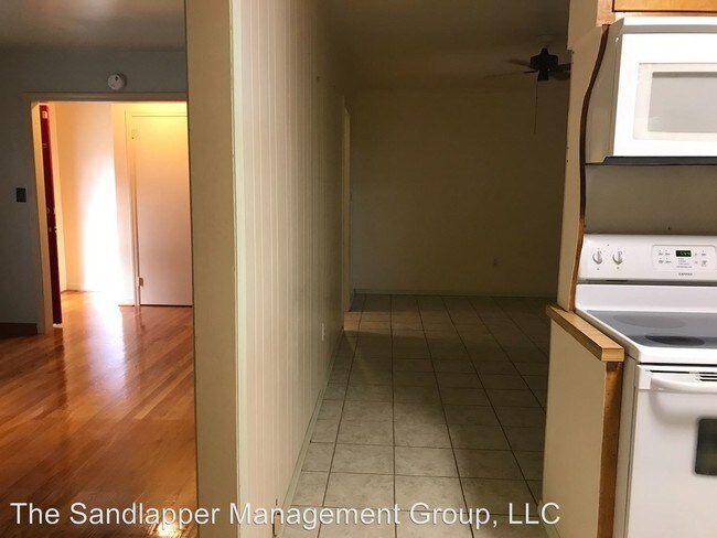 Building Photo - 3 br, 2 bath House - 978 Mikell Drive