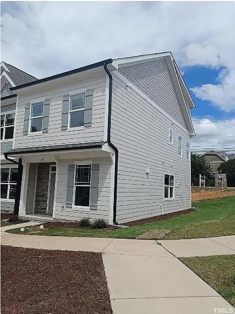 Foto del edificio - Room in Townhome on Old Grove Ln