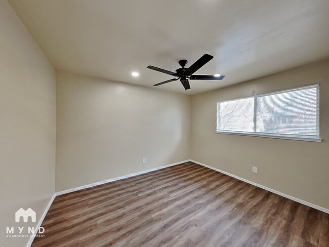 Building Photo - 2516 I St