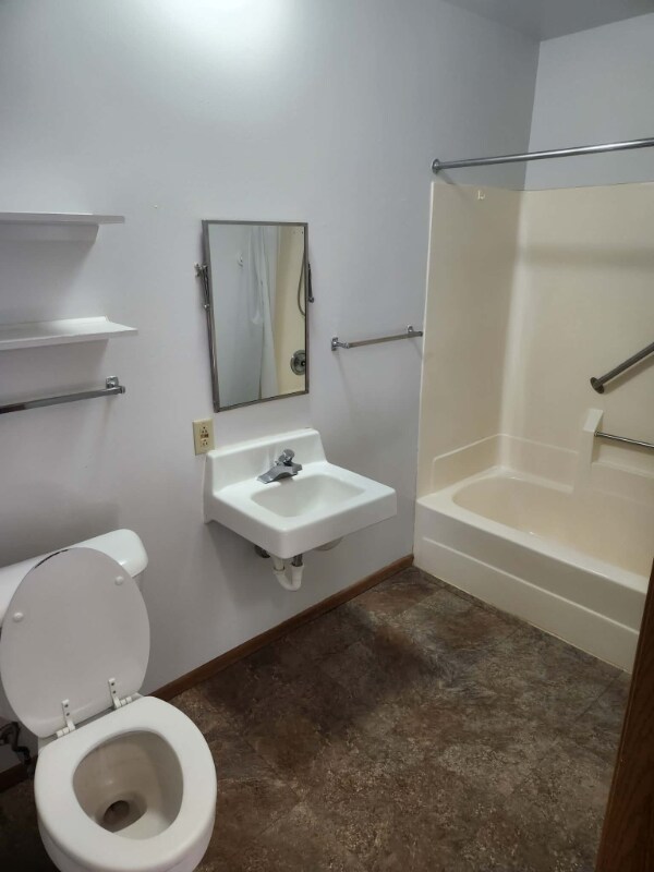 Foto del edificio - 600 Ravenswood Ct