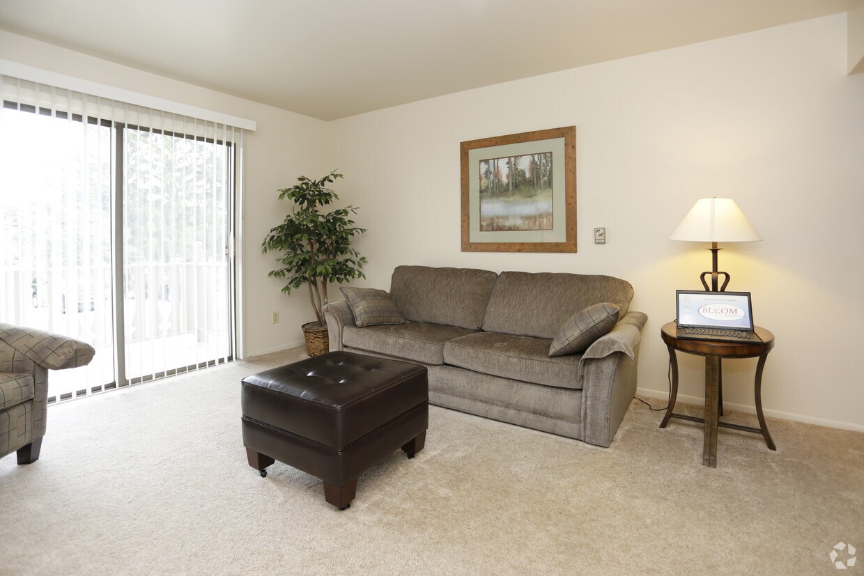 Briarwood Apartments 1903 Union St Benton Harbor, MI