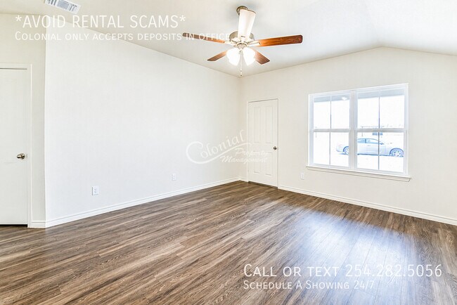 Building Photo - 803 Eastland Dr