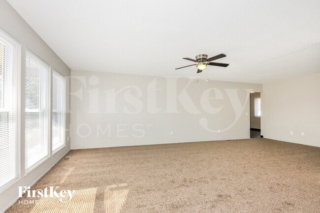 Foto del edificio - 2545 Cripple Creek Dr