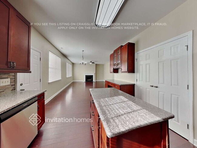 Building Photo - 577 Rolling Meadows Dr