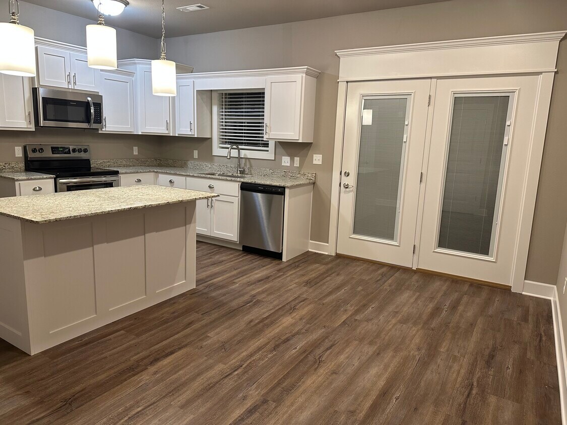 Foto principal - 831 Pinnacle St