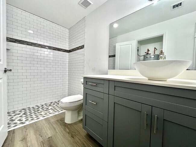 Foto del edificio - 5289 Stacy St