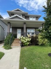 Building Photo - 226 Kloppenburg Way