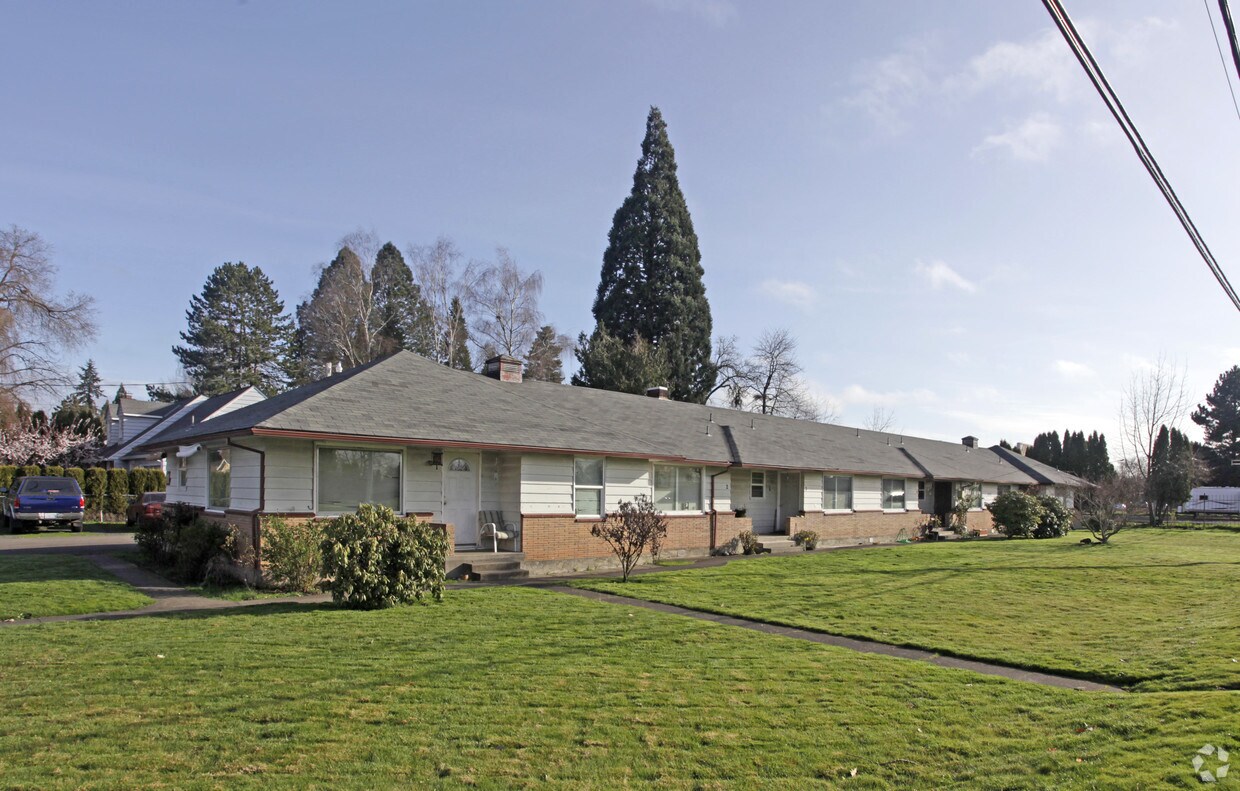 Primary Photo - 3103 Pacific Ave