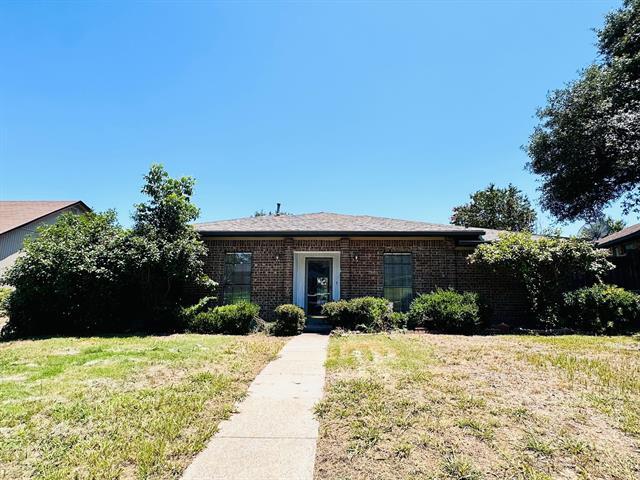 Primary Photo - 4720 La Paz Dr