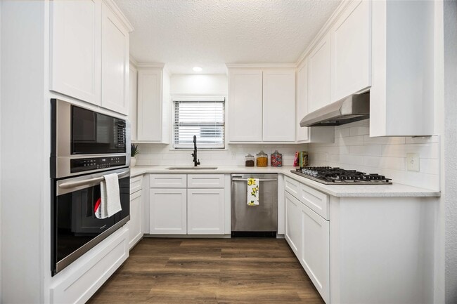 Building Photo - 12418 A Bar Dr