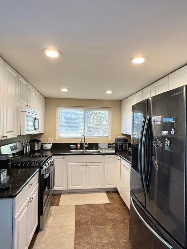 Foto del edificio - 9645 St George St