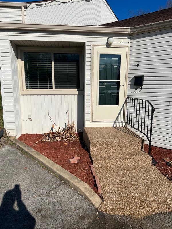 Building Photo - 100 Nanci Ln