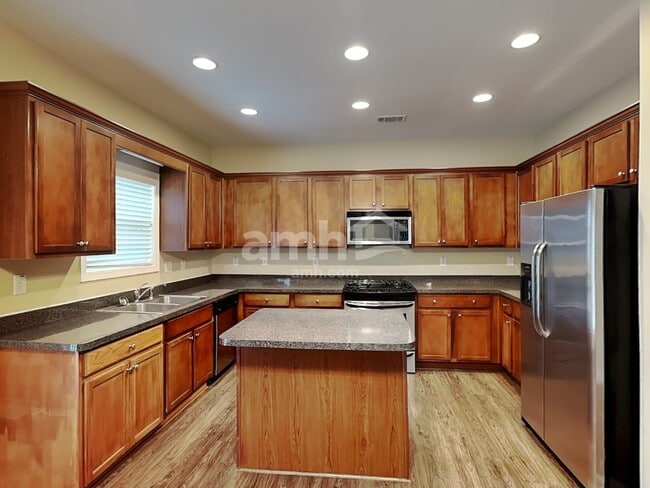 Building Photo - 3422 Sandy Bank Drive