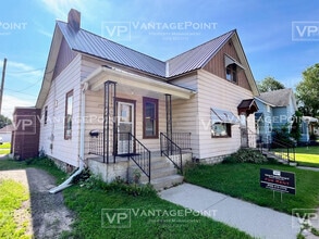 Building Photo - 1358 Pierce Ave