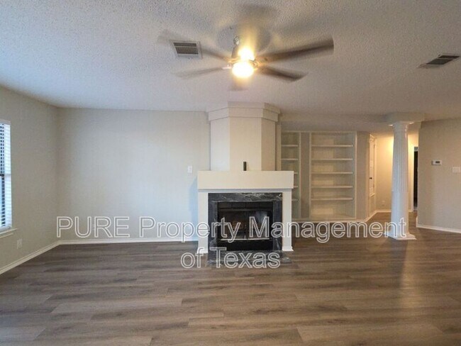 Building Photo - 1406 Bullhill Cove