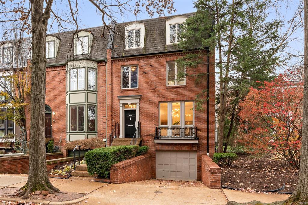 4516 Pershing Pl, Saint Louis, MO 63108 Townhome Rentals in Saint