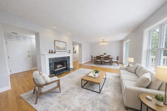 Building Photo - 216 Summit Ave