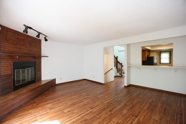 Foto del edificio - 439 Foxfire Dr