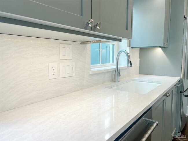 Foto del edificio - 303 N 8th Ave
