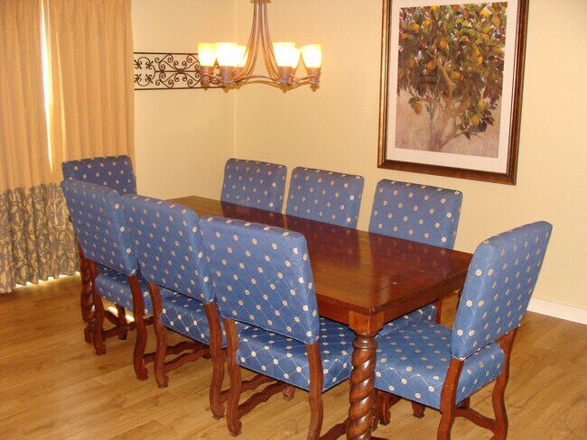 Building Photo - Treat Yourself 4210