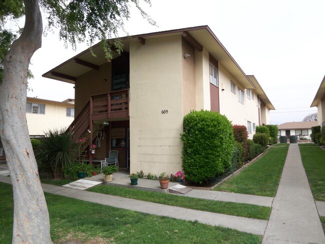 Foto del edificio - Ocean Avenue Apartments